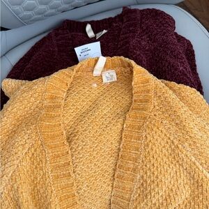 Tilly’s Sky & Sparrow Button‑Up Sweaters – Set of 2 (Women’s Medium)